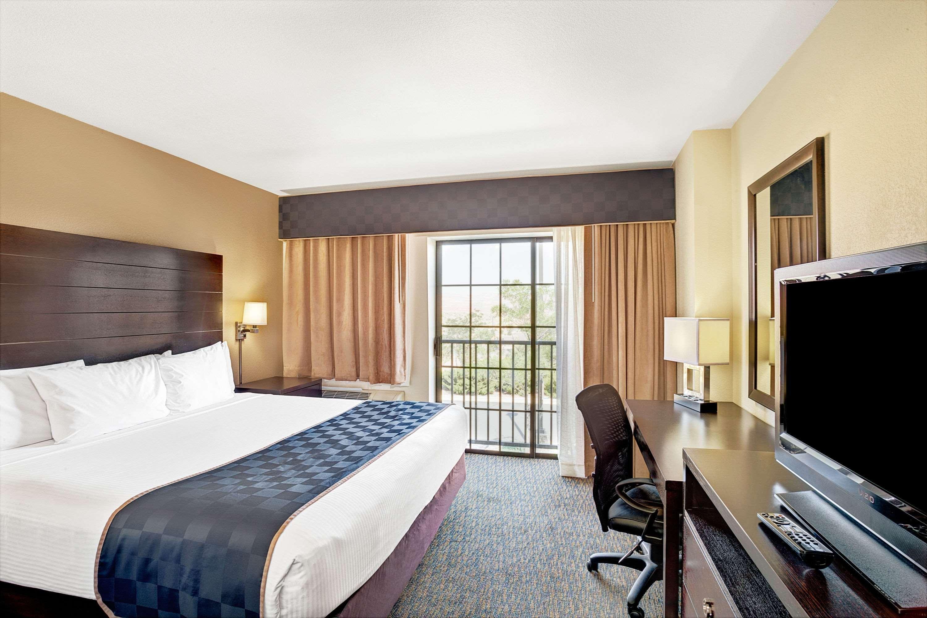 Days Inn & Suites By Wyndham Page Lake Powell Екстер'єр фото