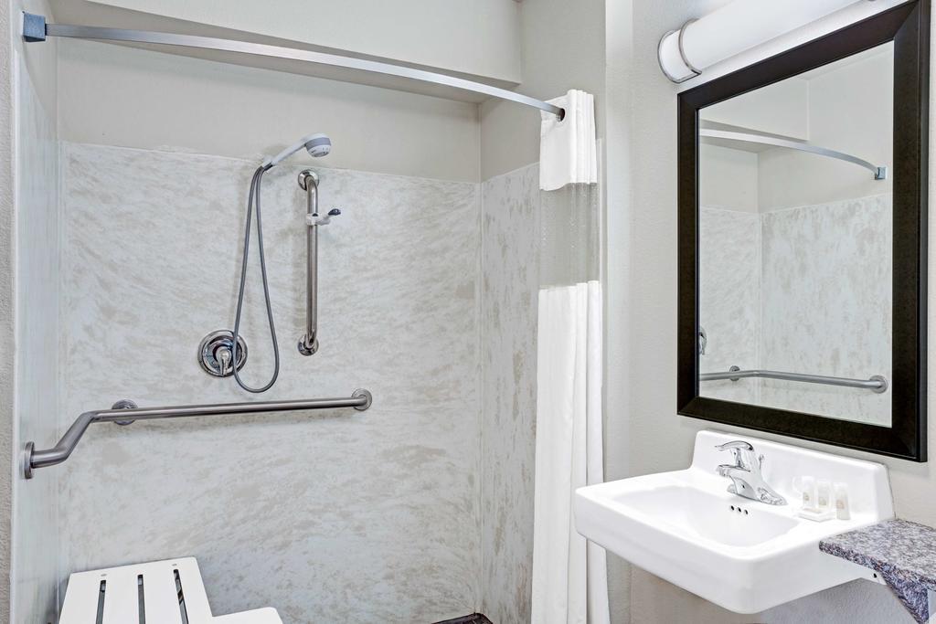 Days Inn & Suites By Wyndham Page Lake Powell Екстер'єр фото