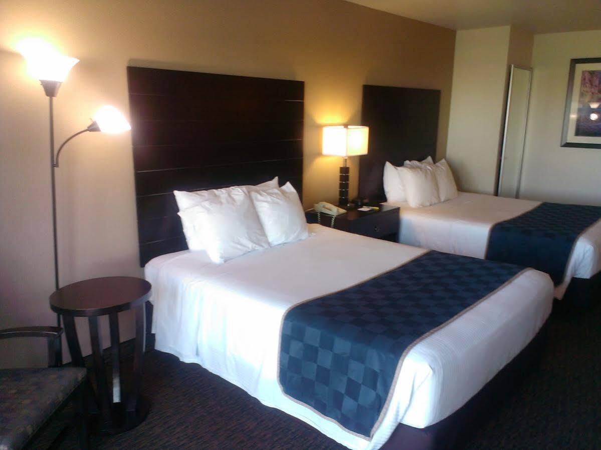 Days Inn & Suites By Wyndham Page Lake Powell Екстер'єр фото